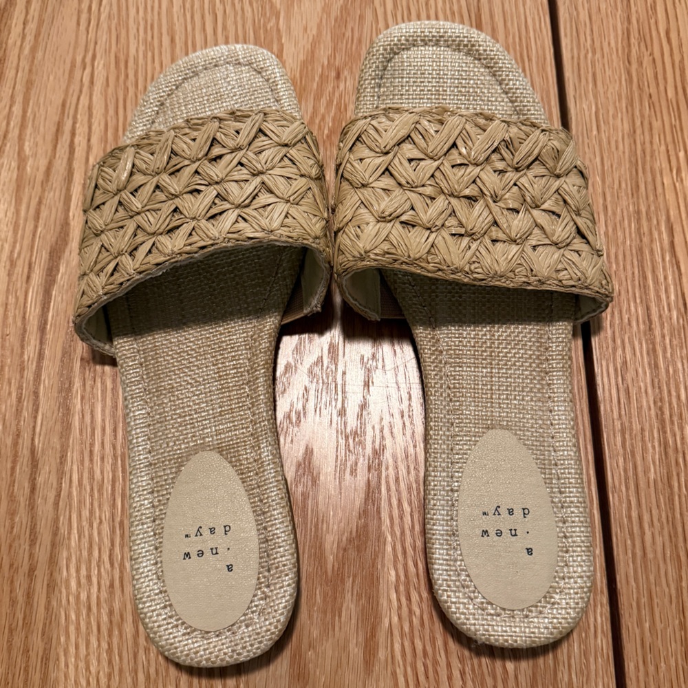 A New Day Woven Raffia Slide Sandals Neutral Tan Size 10 Worn Once